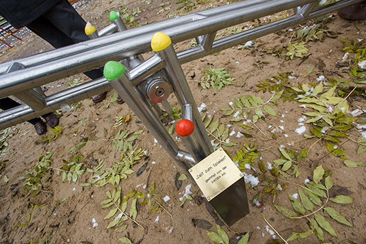 Eine Plakette zum Dank an die Spende der SIKORA AG Eine Plakette zum Dank an die Spende der SIKORA AG